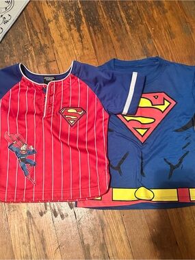 DC Comics Kids Superman Red & Blue Short Sleeve Tees